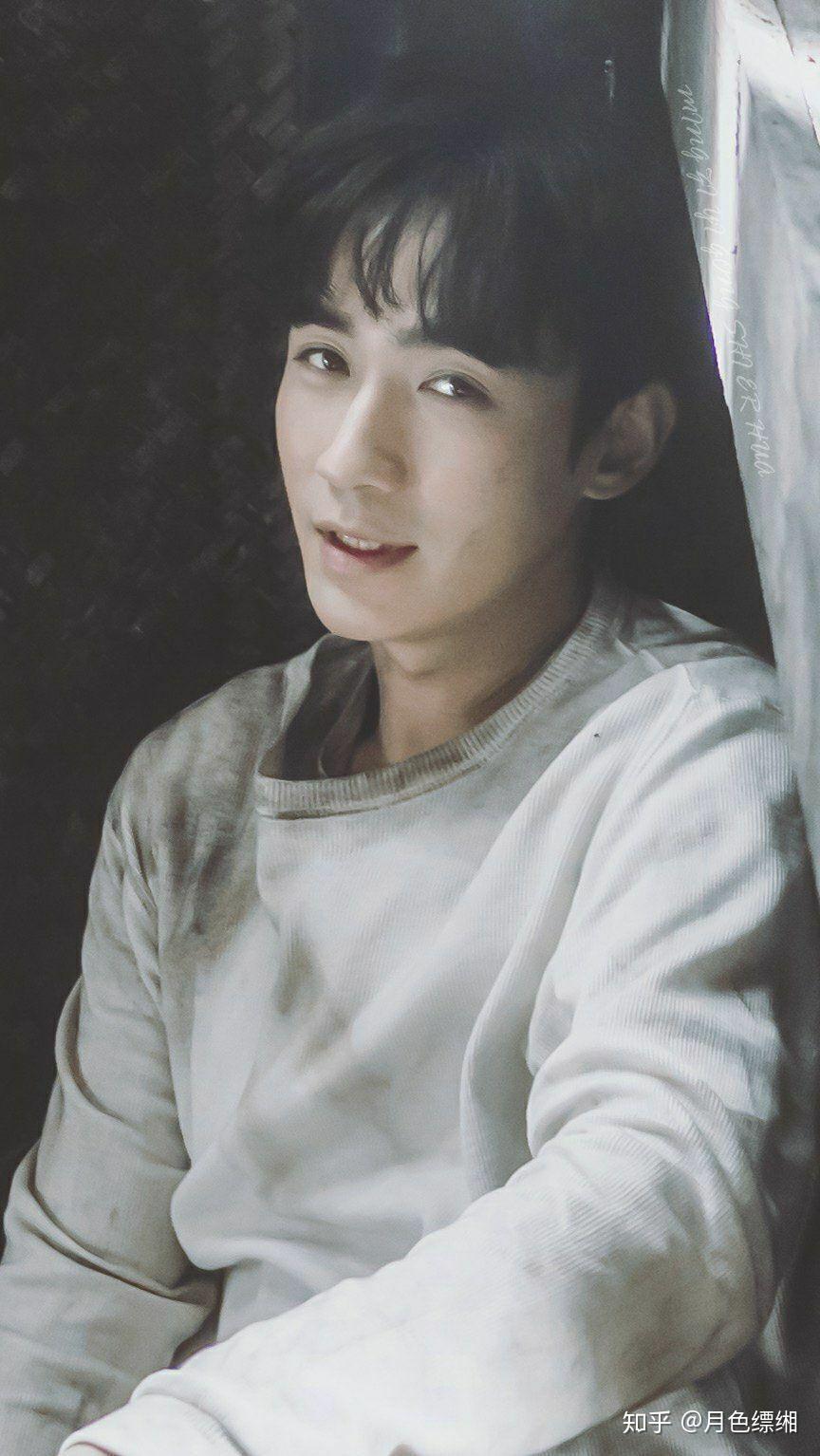 朱一龙有哪些性感撩人的照片