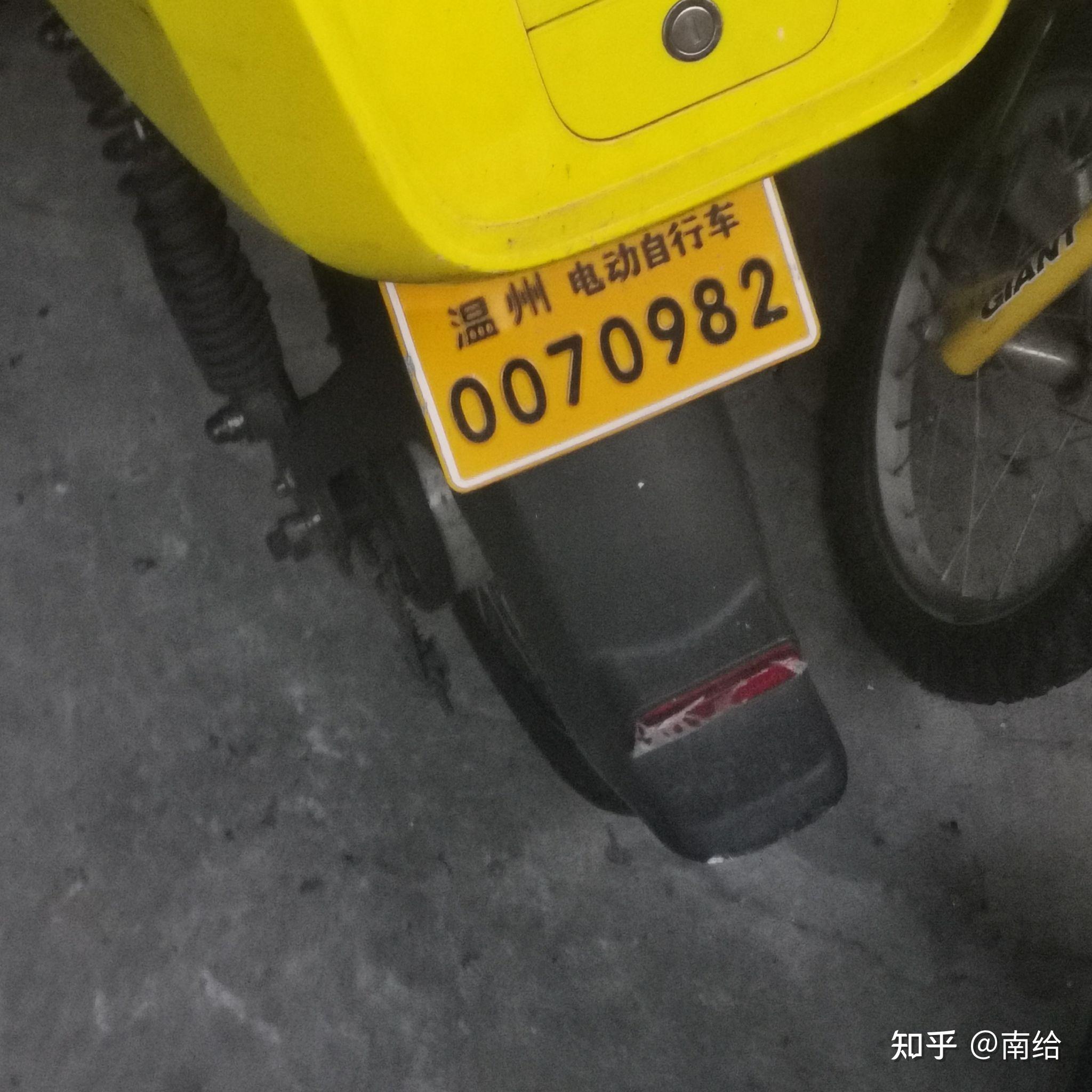 深圳黄牌电动车图片