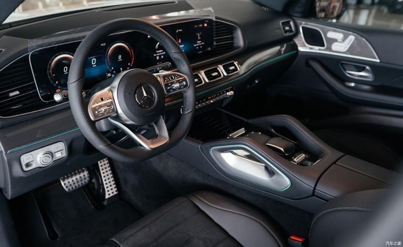 奔驰全新glecoupe实拍图曝光外观内饰依然具有高水准