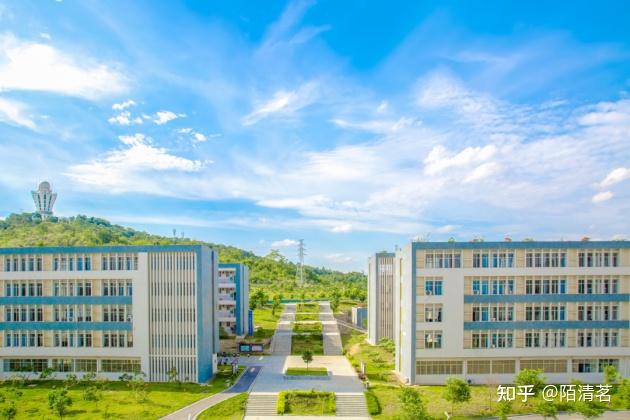 广西城市职业大学图集崇左校区简介