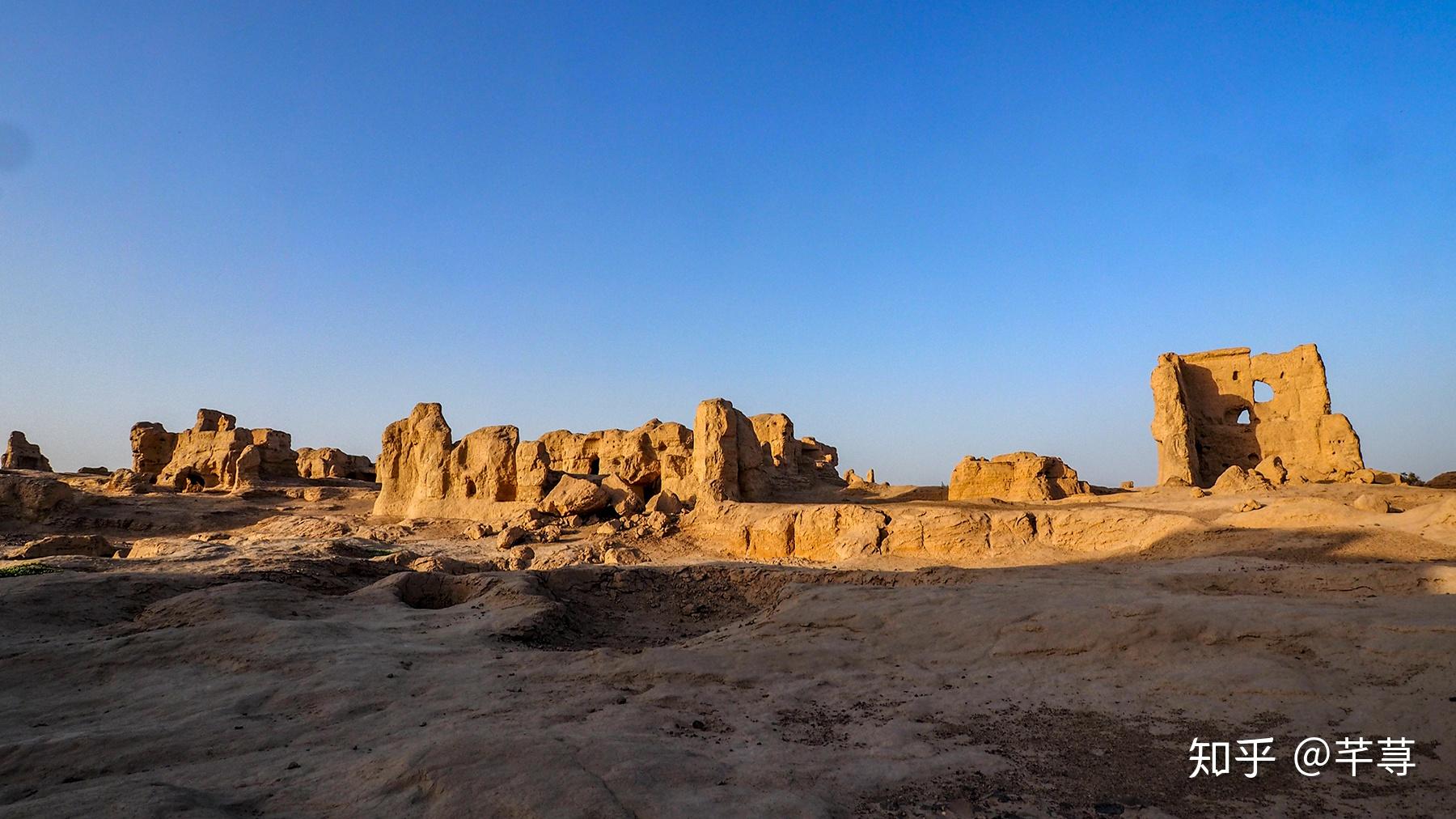 昔日的安西都护府,如今的交河故城,历史已经随风而去.古今将相在何方,