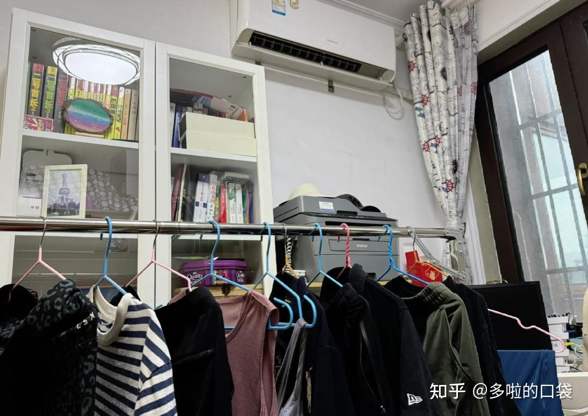 除湿机什么品牌好用？梅雨季用空调除湿越除越冷还低效？实测格力晴朗变频除湿机，同源空调压缩机果然够硬核！