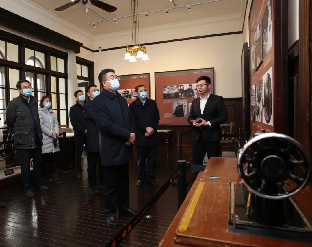 宣傳部部長陳浙閩,副部長張寧寧到張園參觀《奠基歲月——天津市軍管