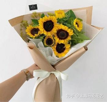 马克花艺 提升花束高级感的几大法则 再也不怕自己包的花束土气了 知乎