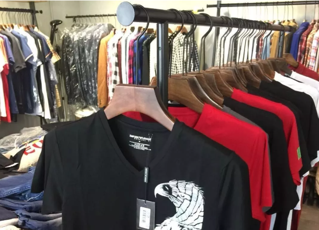 服饰店健身房 v2-14228ec1a5909d27a7096cc8f3b55bd6_1440w.jpg?source=172ae18b