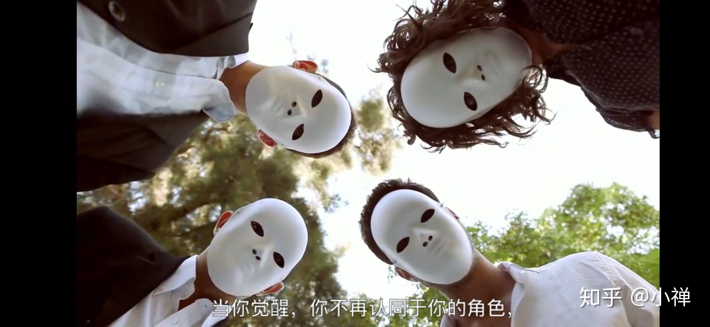 在一个觉醒的个体中,觉醒的光芒会穿越人性,穿过面具,当你一旦觉醒,就