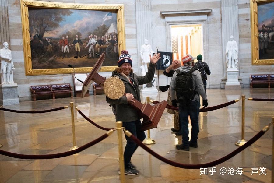 国会山骚乱中的"虎逼"们