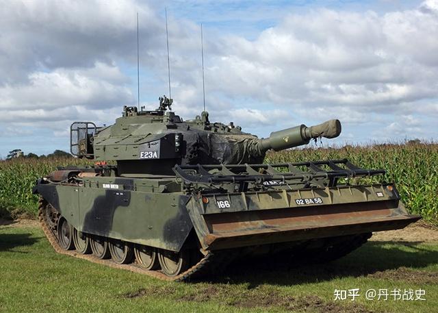 短炮管的坦克英国百夫长mk5avre165