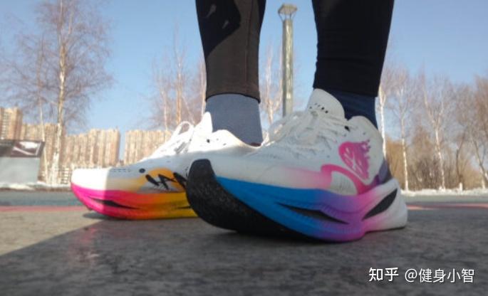 五百元预算也能买到全马竞速碳板跑鞋!必迈惊碳Fly风火轮使用体验 - 知乎