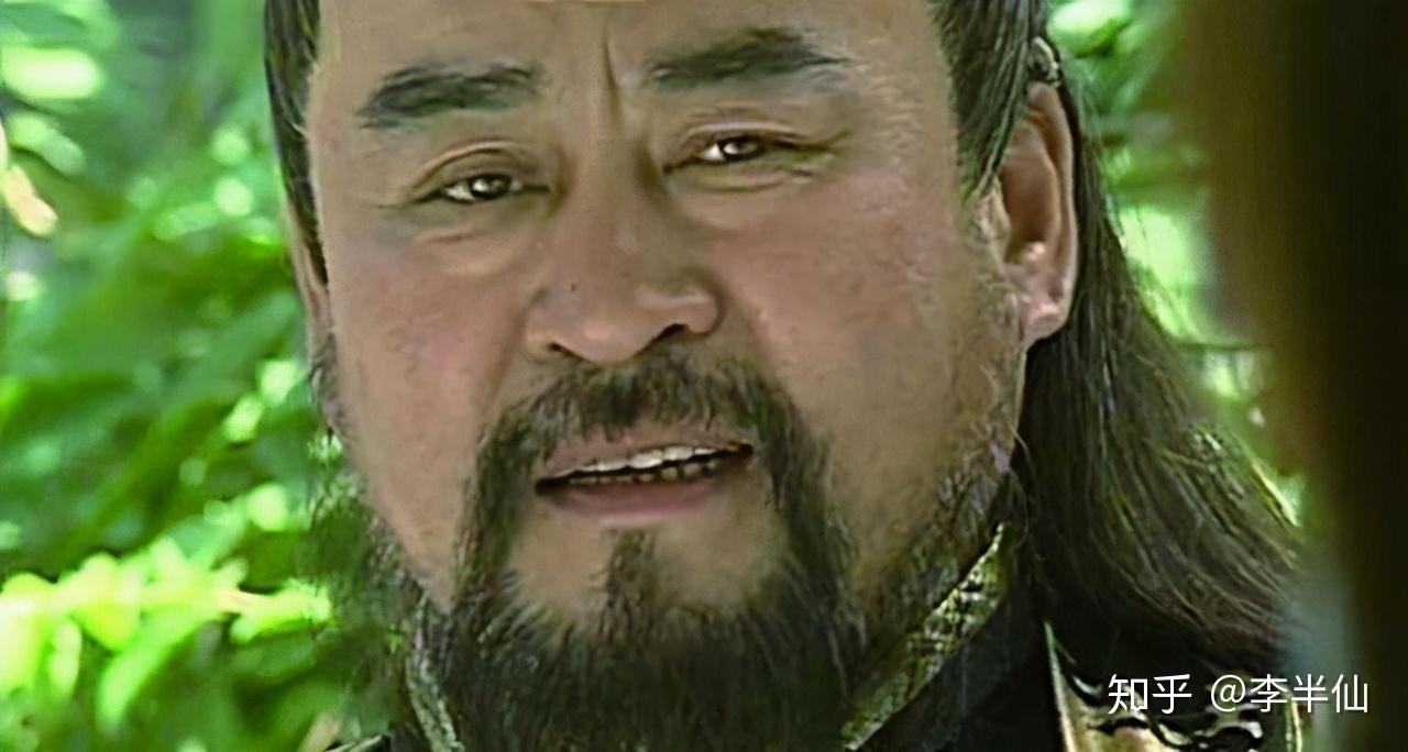 五年之后,张无忌在四季如春的山洞中练成了"九阳神功",可怜那朱长龄却