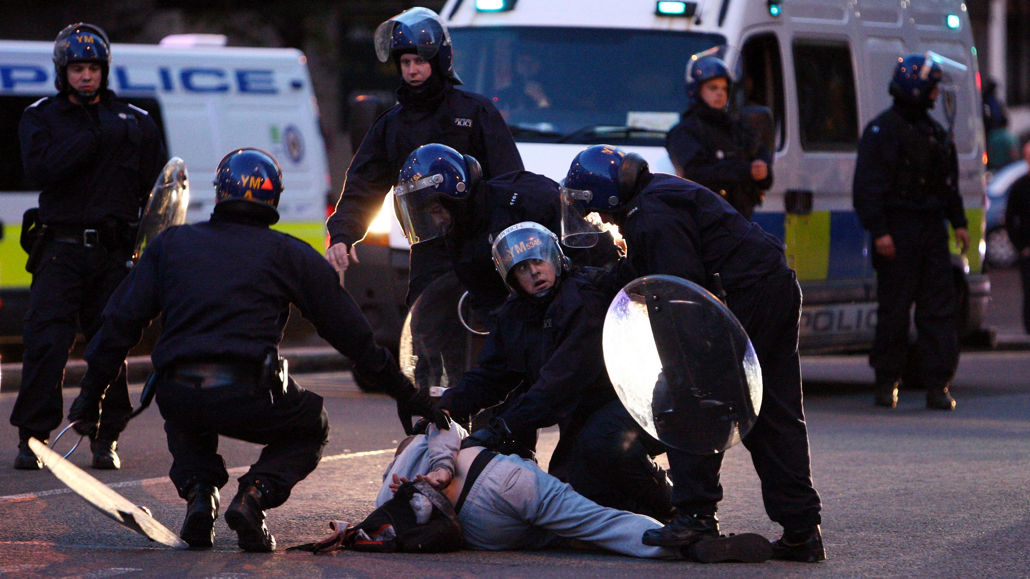 "警察又在哪里":二零一一年英格兰骚乱分析(i) - 知乎