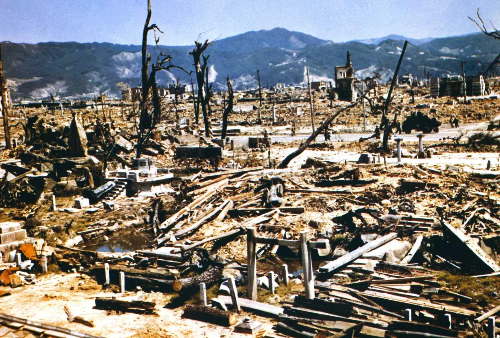 有关广岛原子弹爆炸的更多图片资料:atomic bombing of hiroshima