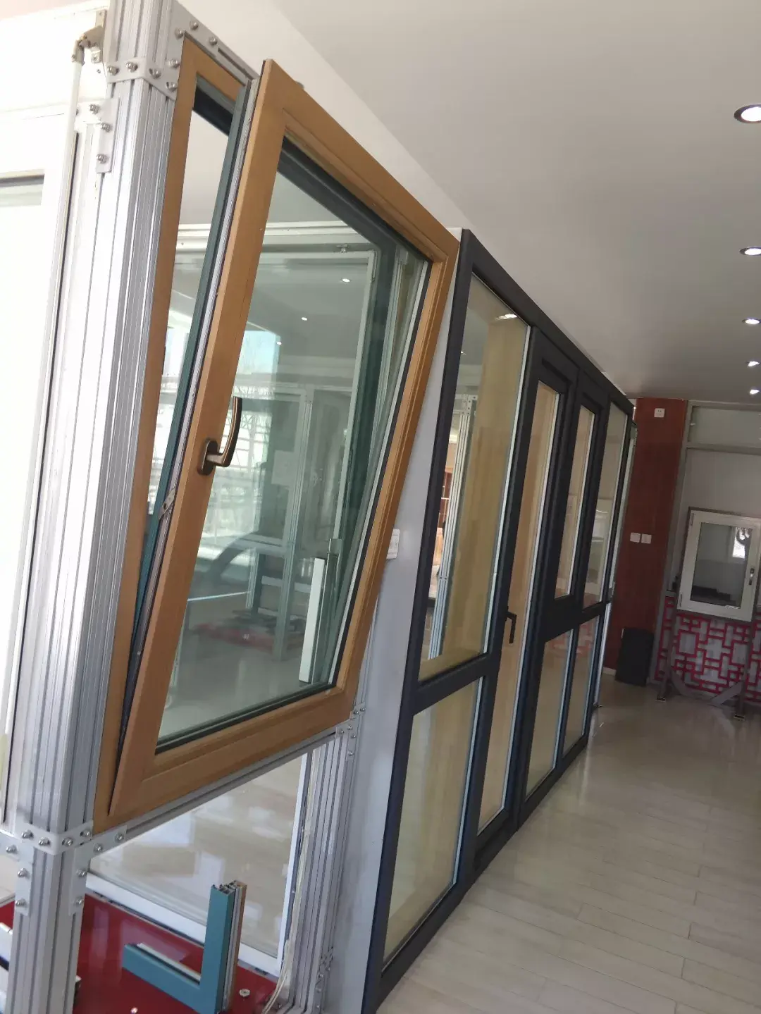 节能门窗幕墙产品助力环境保护西飞世纪强势登陆住博会nf展区