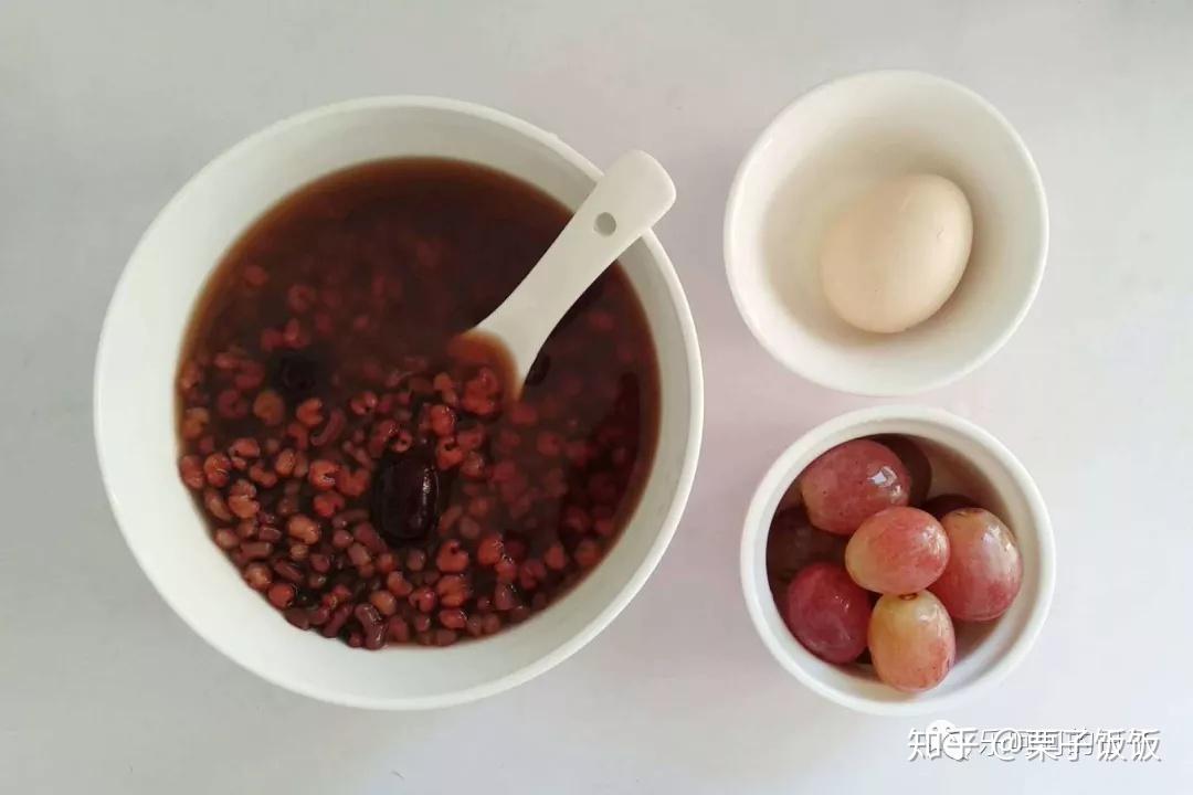 午餐肉炒西红柿鸡蛋 v2-154d5c2470c4a822fad8f415620de299_r.jpg