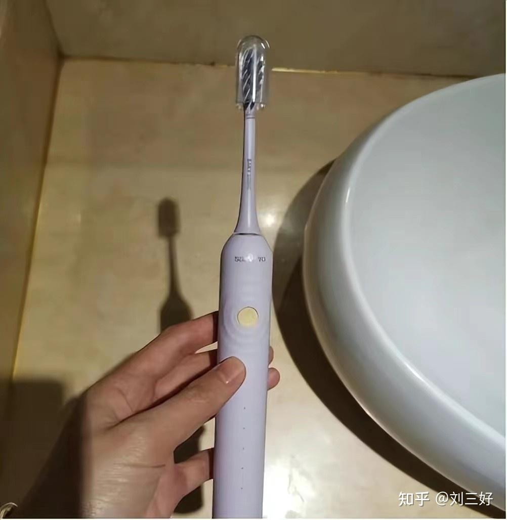 电动牙刷自慰技巧图片