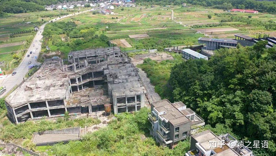 宁波有座人头山风光无限好别墅群荒废