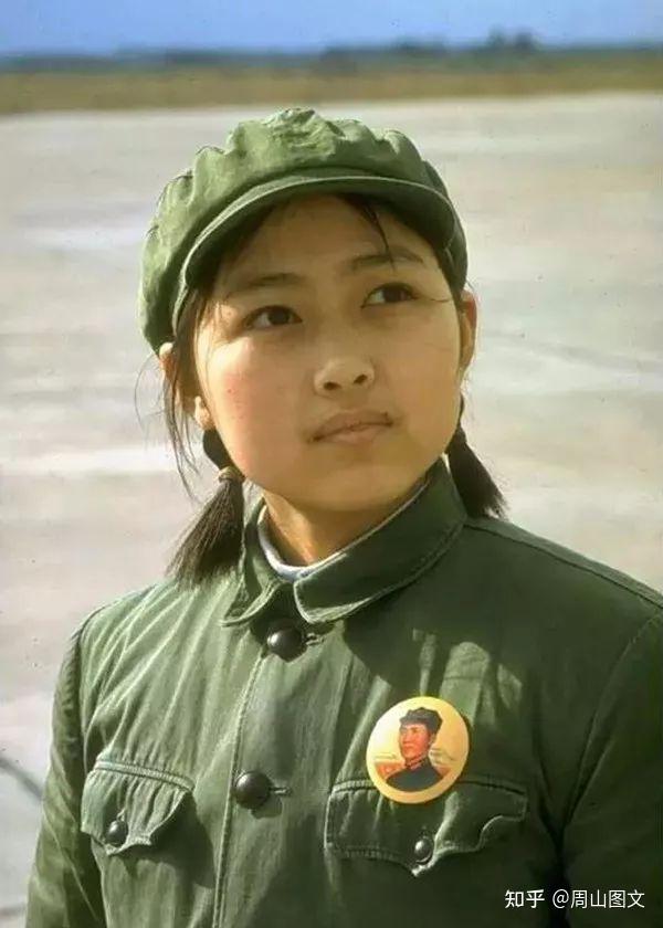 70年代高清老照片 - 知乎