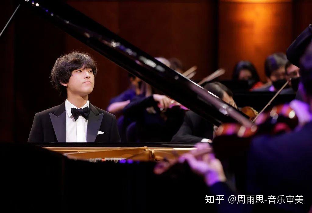 yusi谈新科钢琴大赛冠军天才最不该缺少的是人性