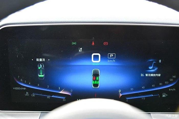 气势价格都到位这辆红旗h9撑得住场面