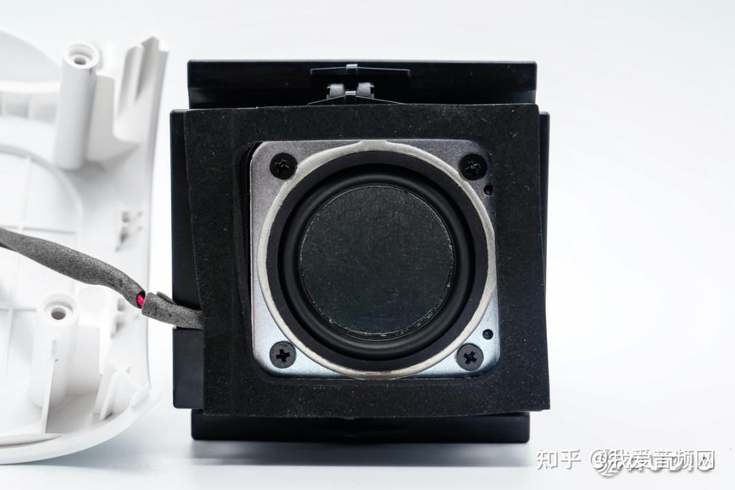 支持wifi蓝牙连接小雅小雅语音助手喜马拉雅魔方智能音箱拆解