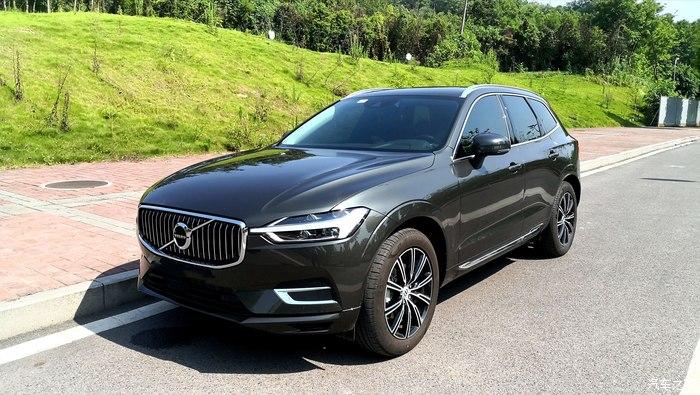 邂逅沃尔沃xc60智远松林灰游走于城市间的精灵