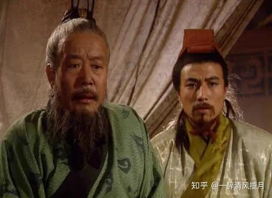 费祎(yī)费祎与诸葛亮,蒋琬,董允并称为蜀汉四相,他任内执行休养生息