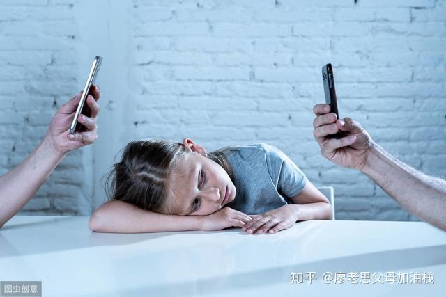 孩子患上手机瘾屡教不改怎么办聪明爸妈善用自欺欺人技巧