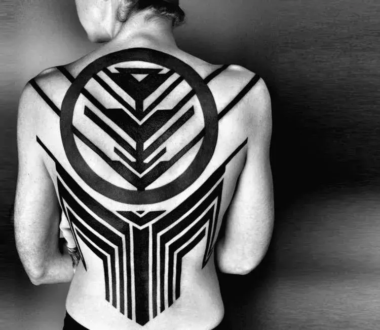 纹身artistbenvolt前卫后现代blackwork