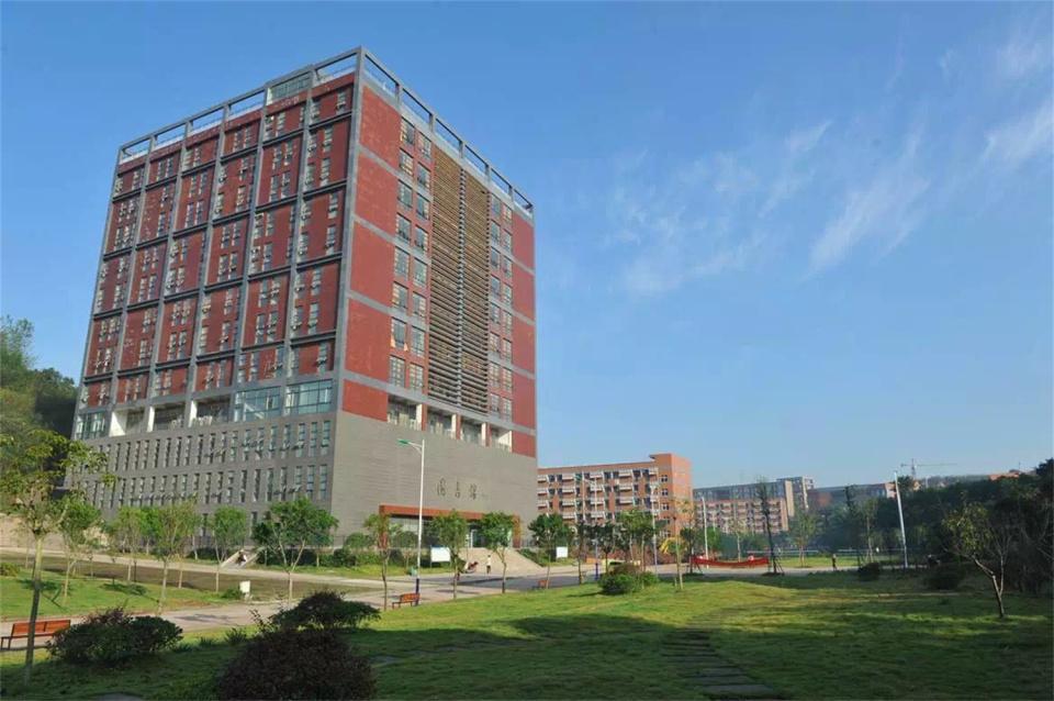 重庆移通学院新校区图片