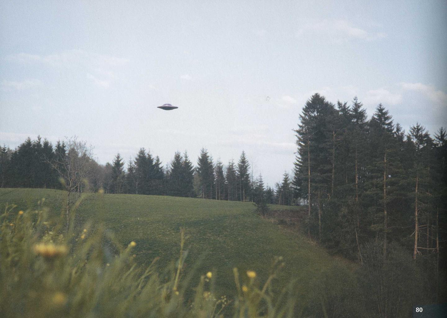 時間與空間構成的時空結構是實質存在的 知乎