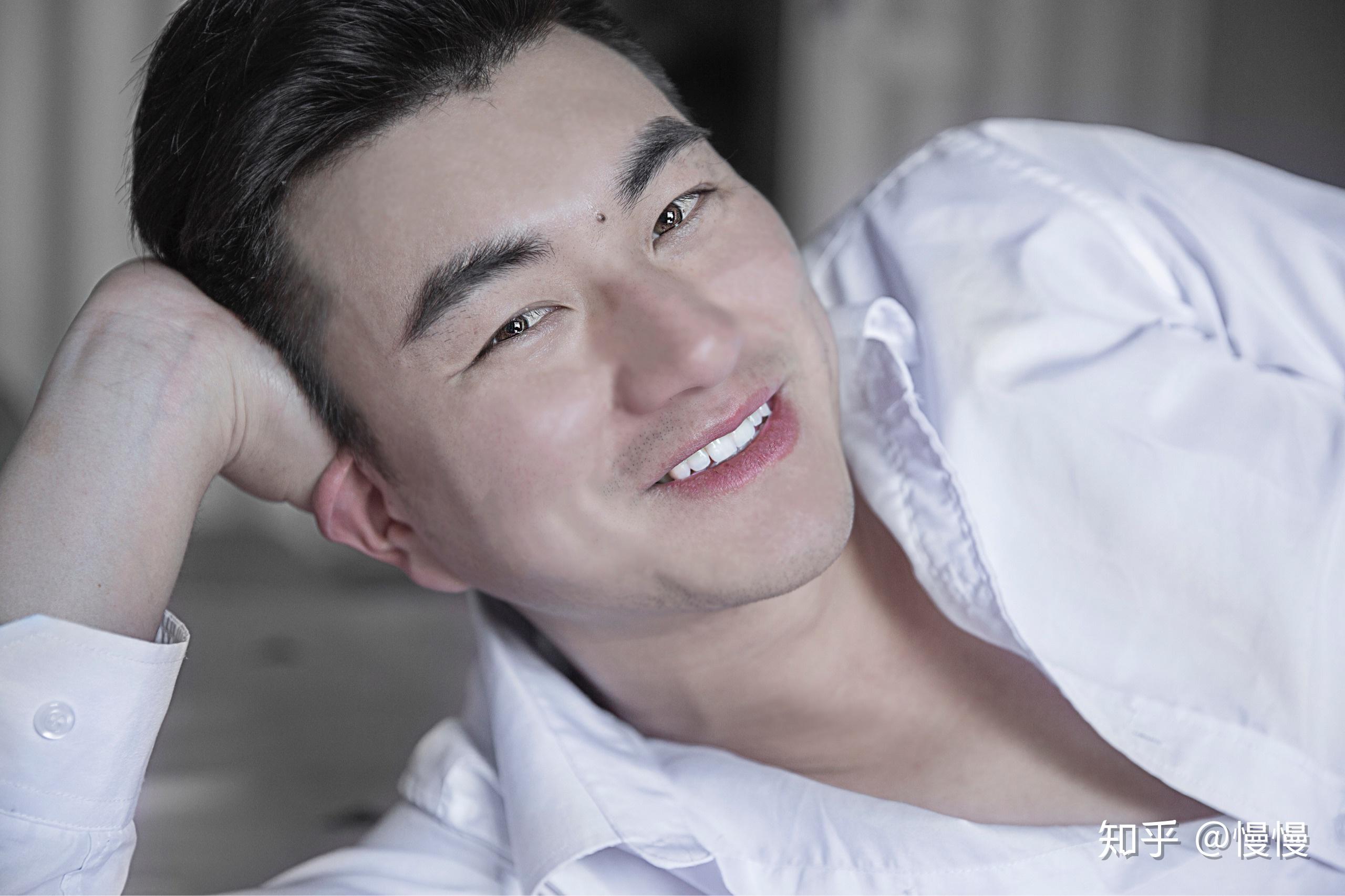 男性长了一颗美人痣好吗