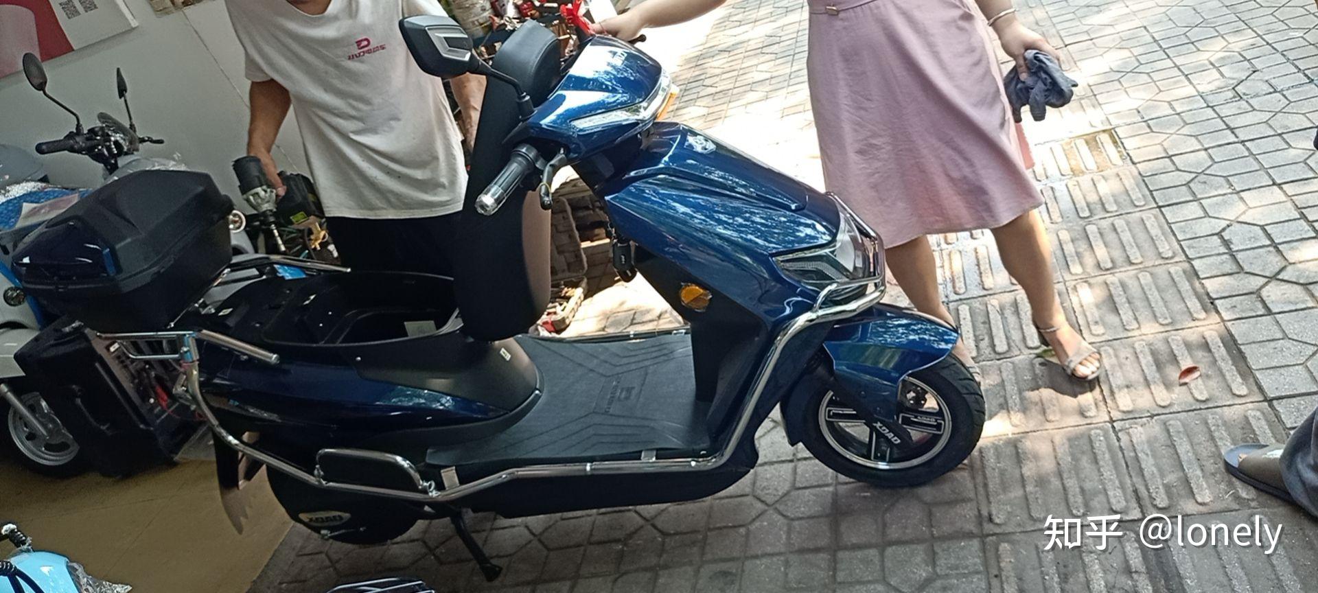 小刀电动车长征版威鹰