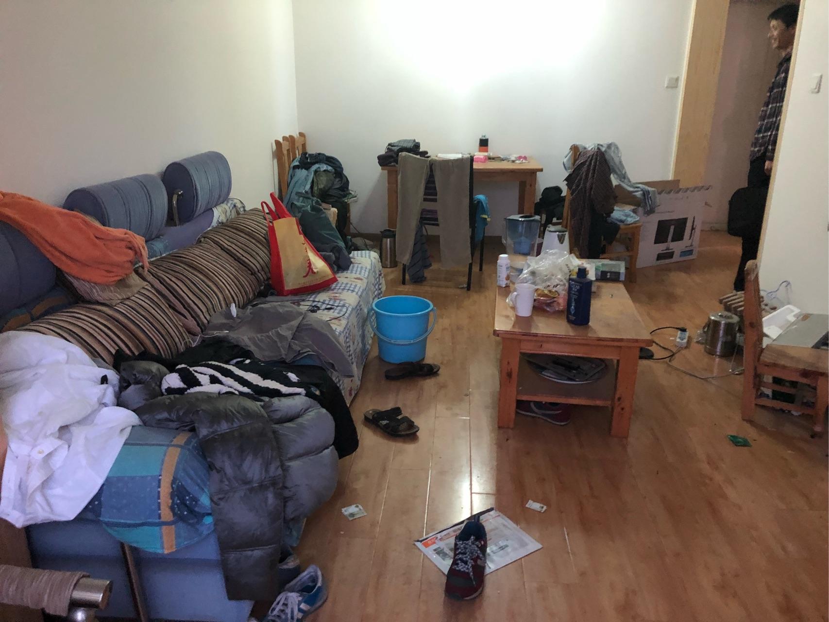 你见过最邋遢的男生有多邋遢