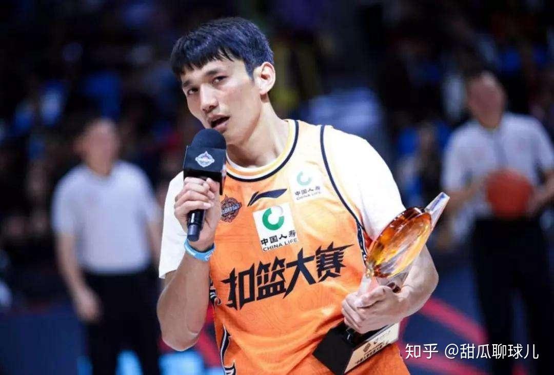 三分大赛上的大学生孟翔,扣篮大赛上也请来了来自吉林大学的唐浩博