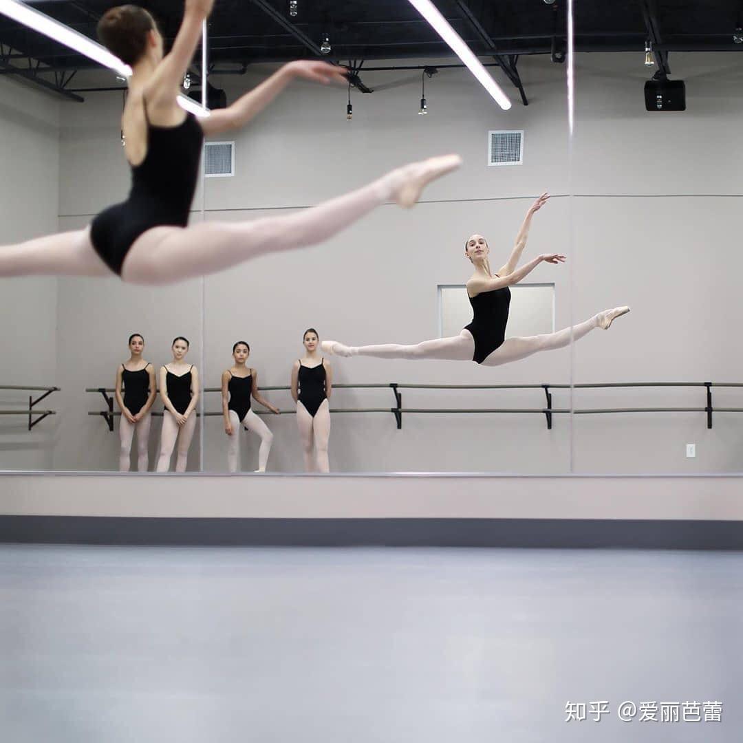 金芭蕾舞蹈官网—专注少儿芭蕾舞培训