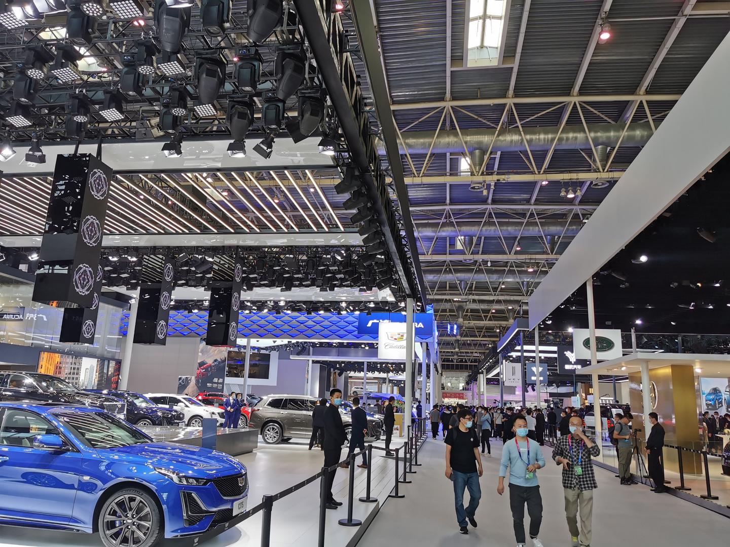 两极化的2020北京车展有人欢笑宴宾客有人黯然走他乡