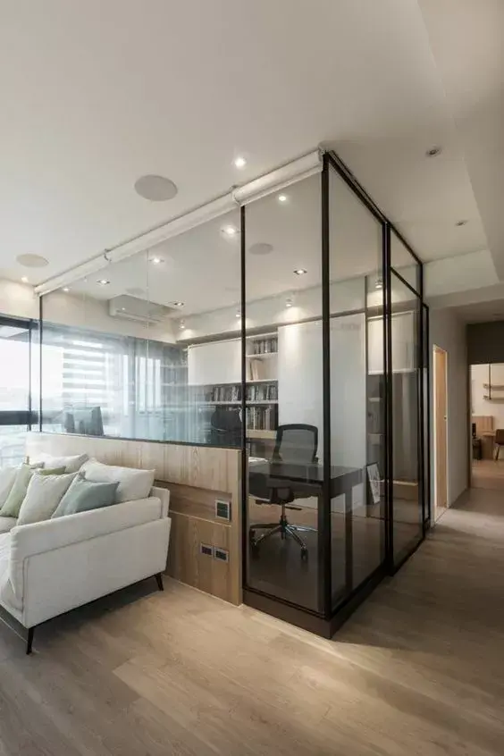 应用二 / 白透亮玻璃书房盒子