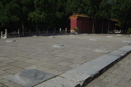 [图说]古今影像大明十三陵－－十五，明神宗万历帝朱翊钧定陵之开放的皇陵-明十三陵背后的帝王传奇