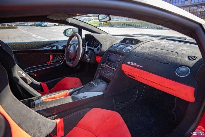 全球限量150台的最强款gallardo盖拉多是一台公路赛车