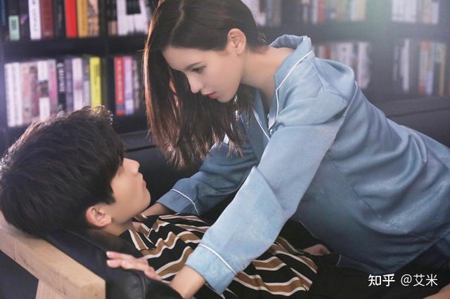 今天你有爱的抱抱吗拥抱时原来女生居然在想这些