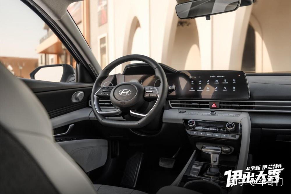 售价998万起北京现代全新伊兰特成都车展正式上市