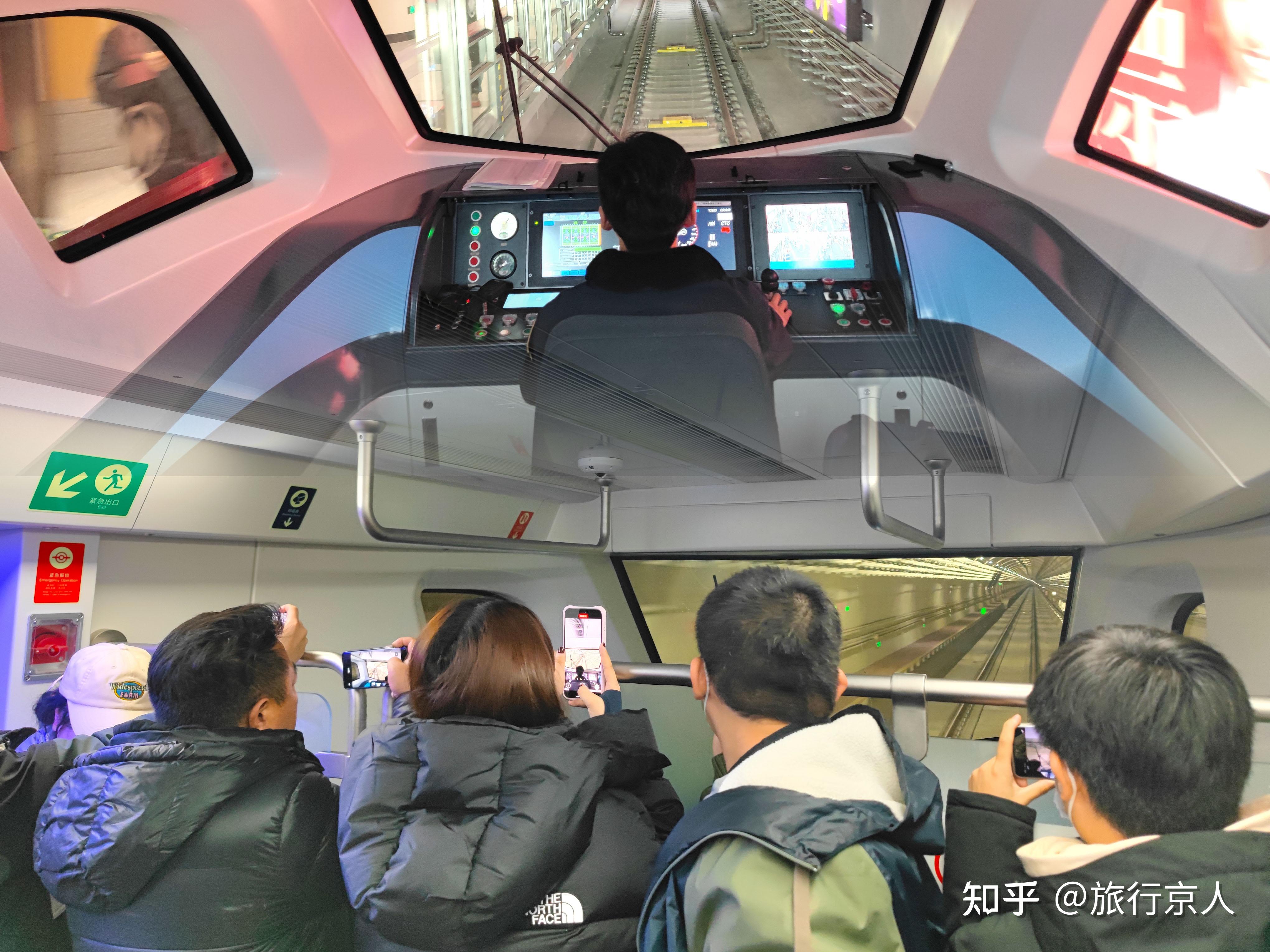 等了60多年，北京地铁3号线终于开通了，10站连接起城市动脉 - 知乎
