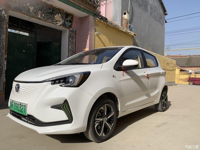 奔奔estar提车两周心得感受很幸运与你相遇