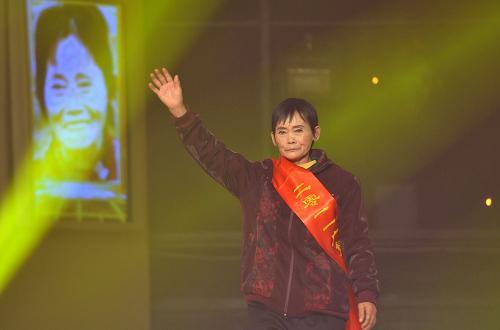 陈贤妹:善在俯拾之间