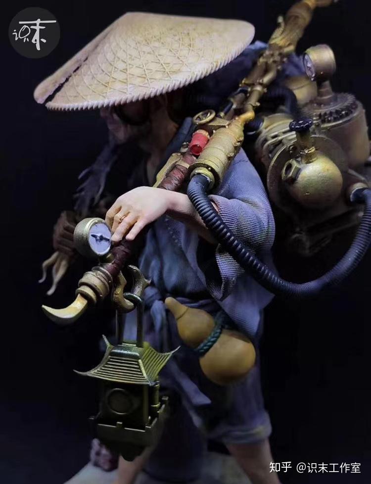 《东方老渔》这款作品是识末工作室"架空世界"系列首个手办,以透露着