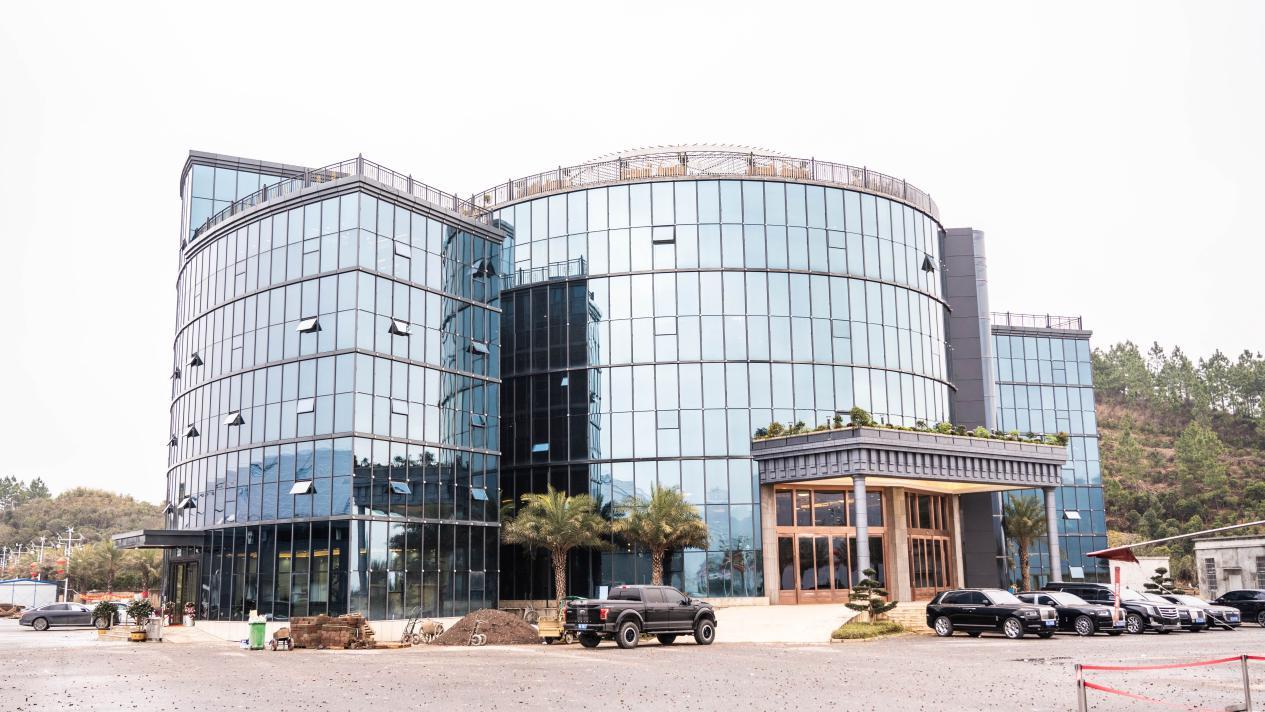 践行绿色发展理念运鸿集团传递时代正能量