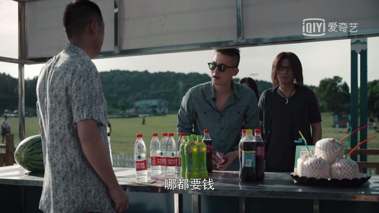 有车厘子,一起闯荡的兄弟,带他走进凯撒集团,却因为卧底的身份分道扬