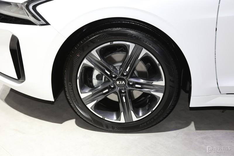 2020广州车展起亚全新k5凯酷亮相