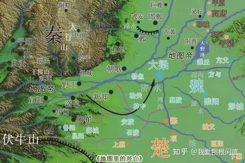 家族的迫害时,秦王嬴政毫不犹豫出手把郑国整个家族接到秦国安居乐业