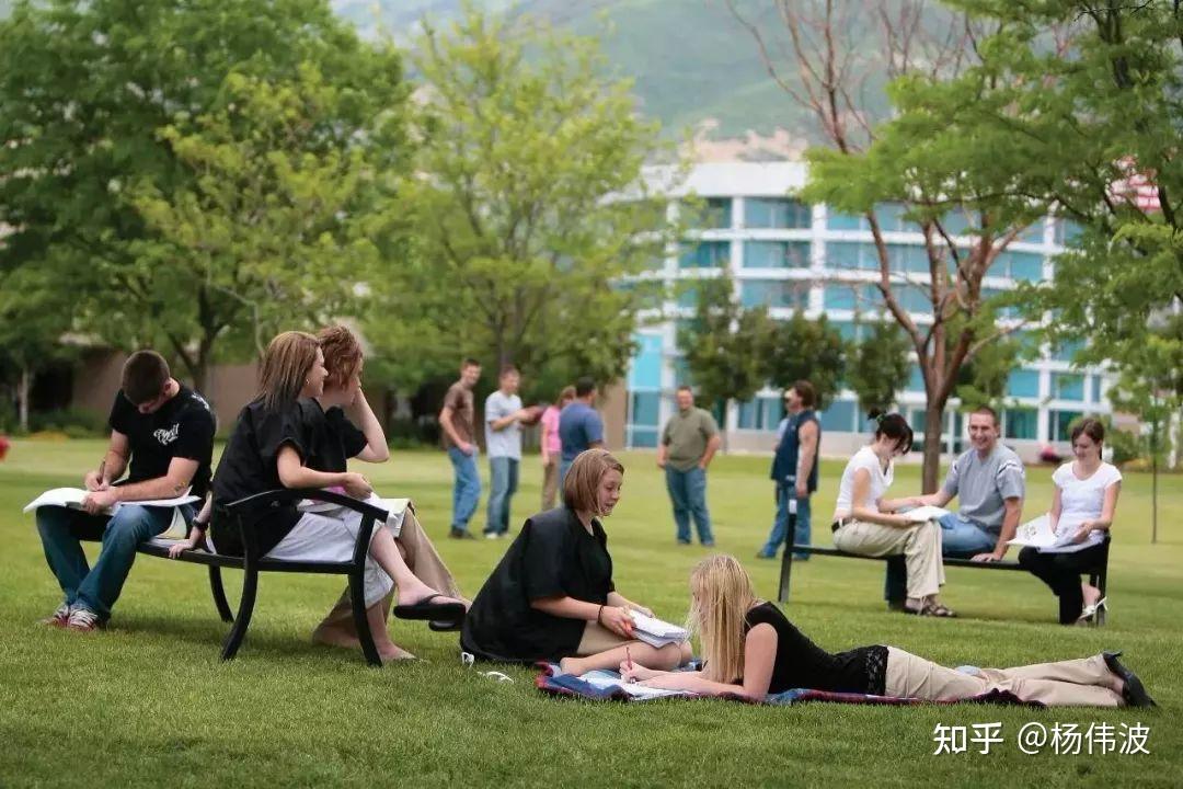 法国留学第一天到法国学校报到有点慌乱不知道应该做什么那去这些地方